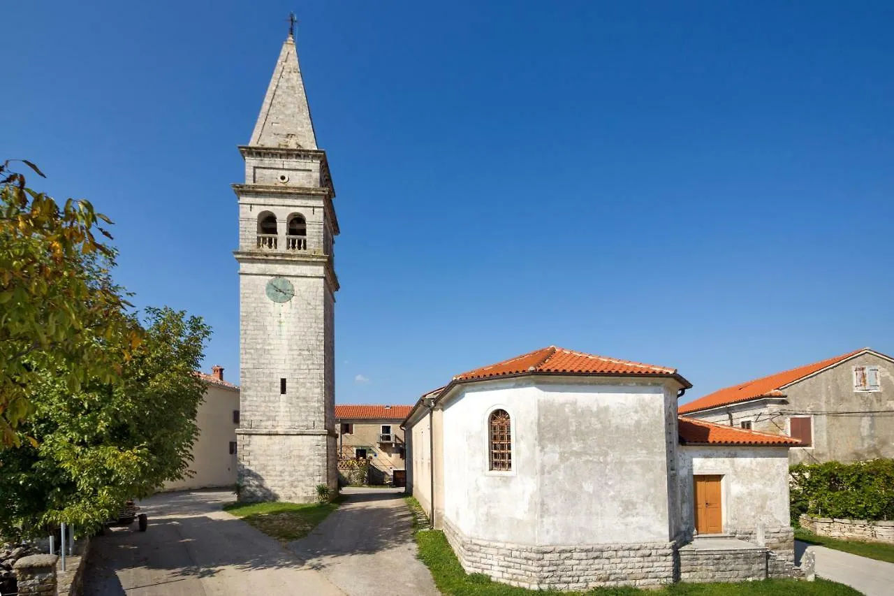 Zrenj Rural Apartment Carolina